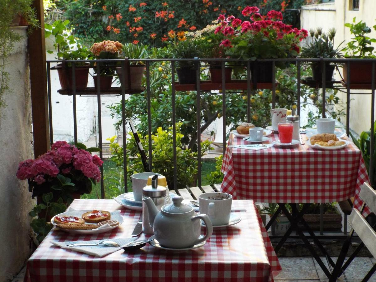 B&B Ingiropernapoli Dış mekan fotoğraf